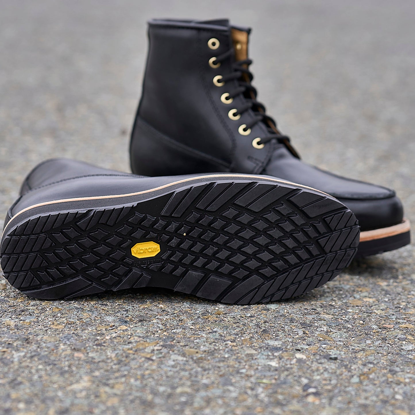 Nomad - Black Aniline Ft. Vibram 1330 Newporter Outsoles / Size 11