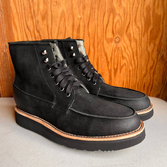 Nomad - Waxed Midnight Suede Size 8