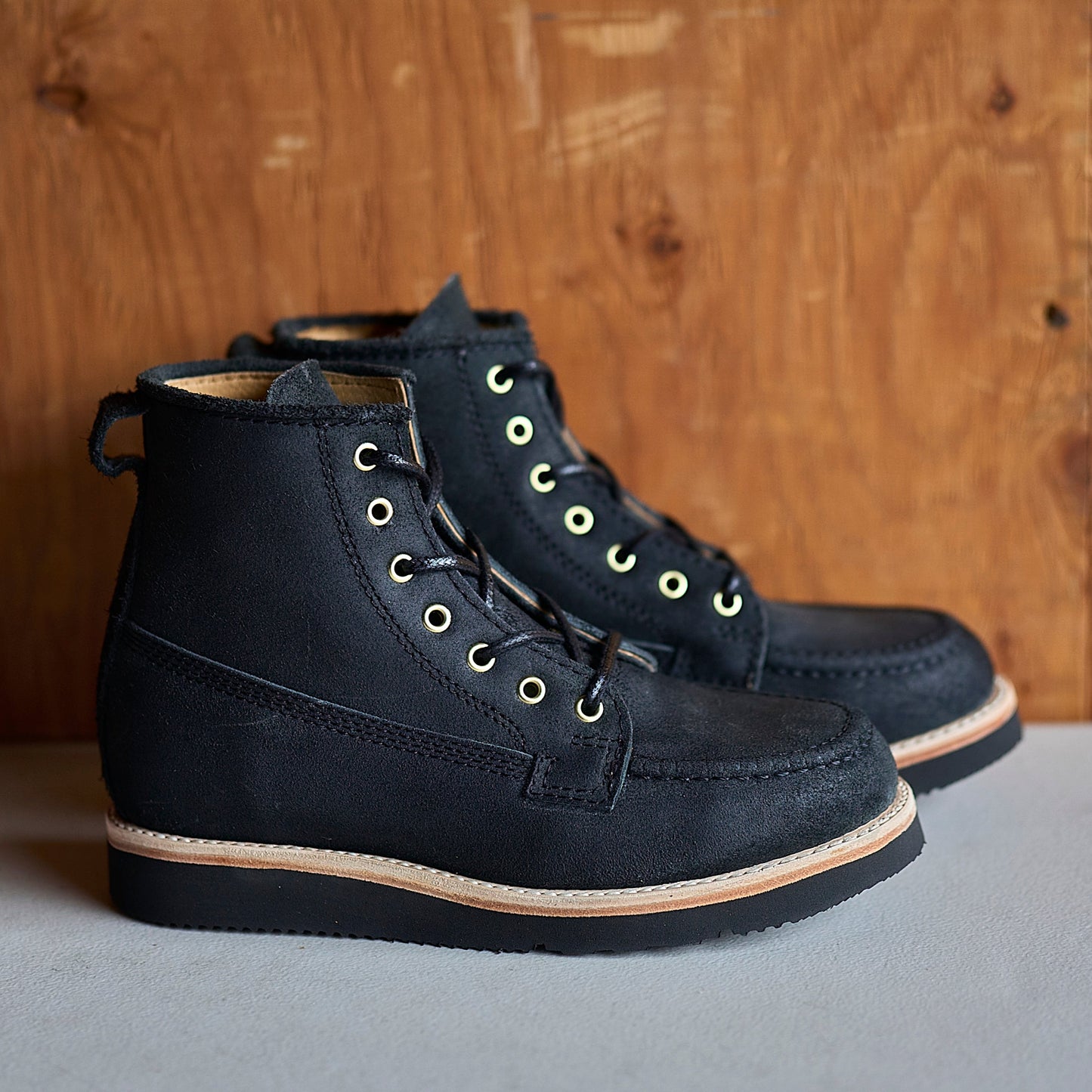 Nomad Heritage -  Black Oiled Rough Out / Size 8.5