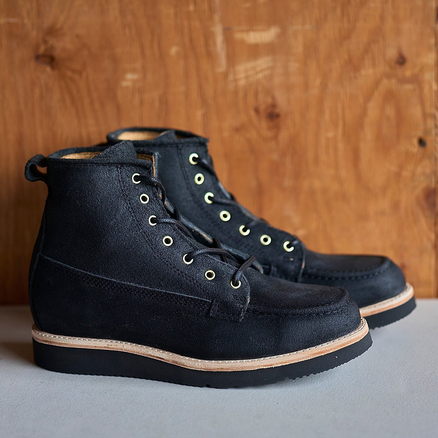 Nomad Heritage - Black Oiled Rough Out / Size 11